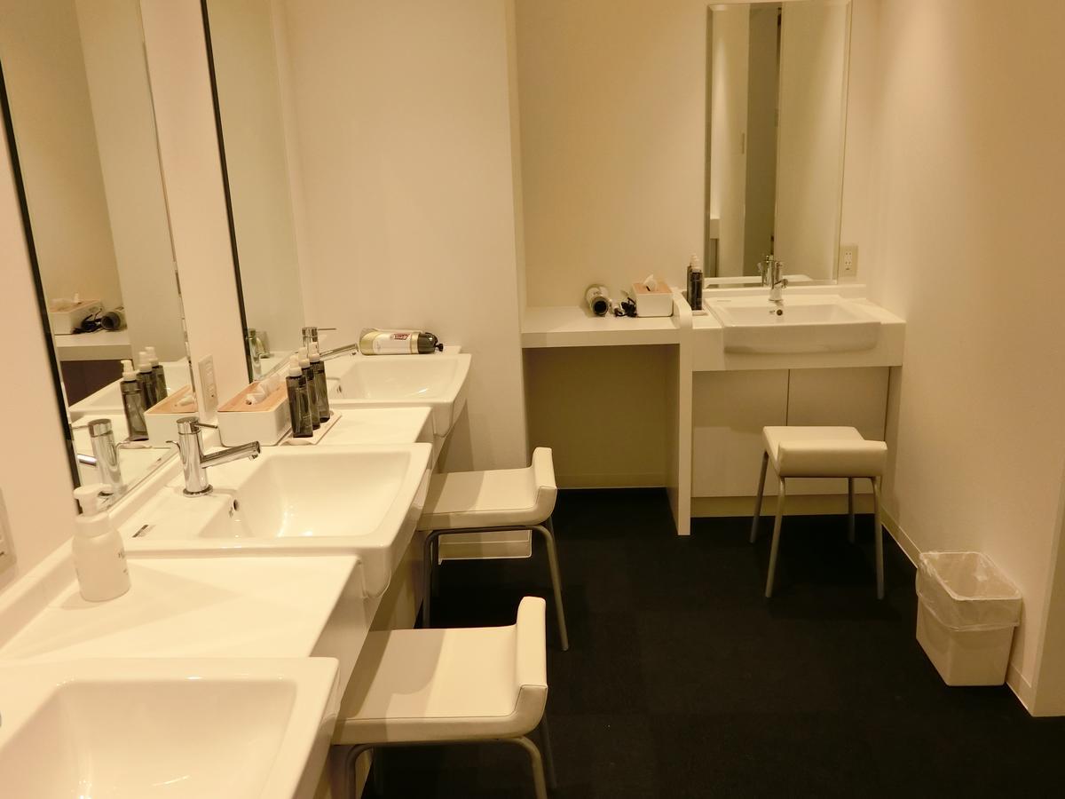Capsule Hotel Valie Ebisucho Osaka Exterior photo